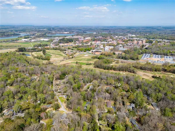 $519,900 | 102 Cherokee Road, Clemson, SC 29631