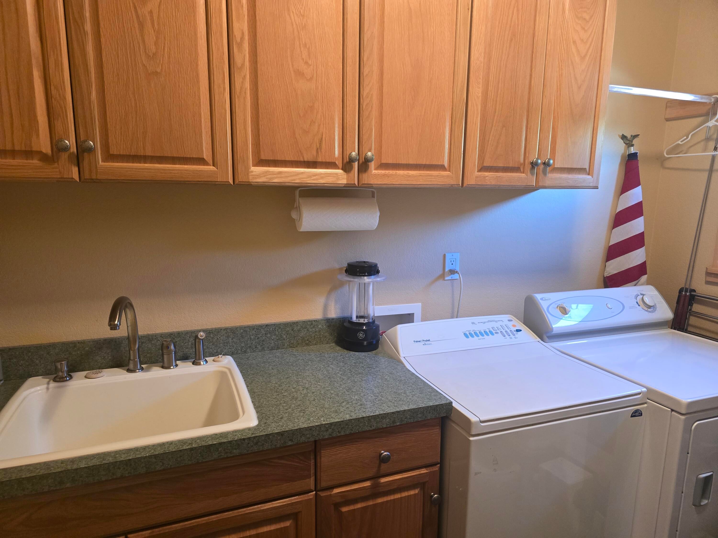 124055 2 Rivers Road Crescent Lake, OR 97733 - Photo 22 of 56 laundry