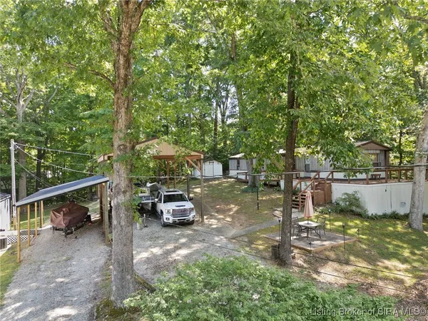 $189,000 | 2304 North Sleepy Hollow, Eckerty, IN 47116