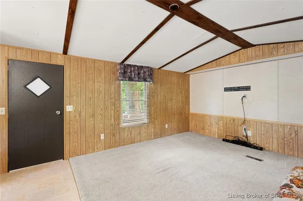 $189,000 | 2304 North Sleepy Hollow, Eckerty, IN 47116