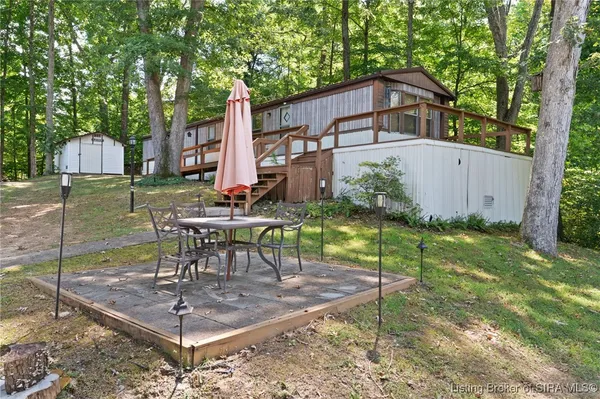 $189,000 | 2304 North Sleepy Hollow, Eckerty, IN 47116