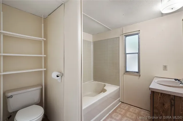 $189,000 | 2304 North Sleepy Hollow, Eckerty, IN 47116