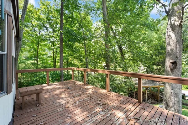 $189,000 | 2304 North Sleepy Hollow, Eckerty, IN 47116