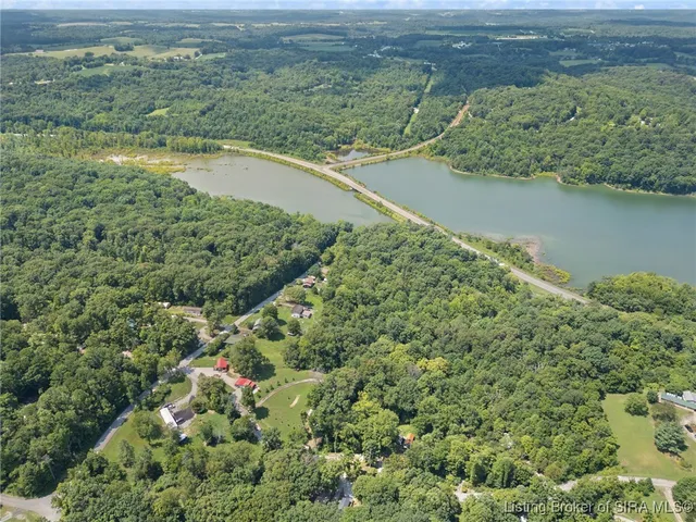 $189,000 | 2304 North Sleepy Hollow, Eckerty, IN 47116