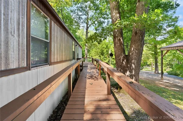 $189,000 | 2304 North Sleepy Hollow, Eckerty, IN 47116