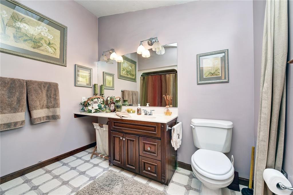 1209 Girard Road Pittsburgh, PA 15227 - Photo 13 of 25 Gallery Image 13
