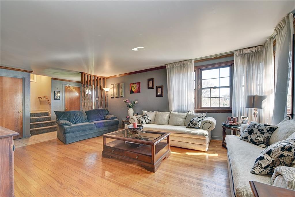 1209 Girard Road Pittsburgh, PA 15227 - Photo 3 of 25 Gallery Image 3