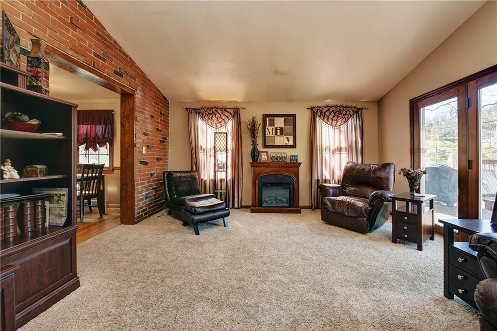 1209 Girard Road Pittsburgh, PA 15227 - Photo 10 of 25 Gallery Image 10