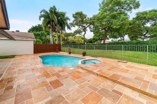 $3,900 | 21011 Windemere Lane, Boca Raton, FL 33428