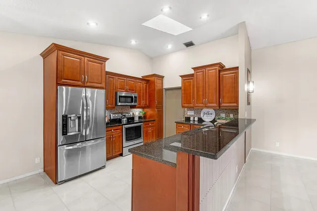 $3,900 | 21011 Windemere Lane, Boca Raton, FL 33428