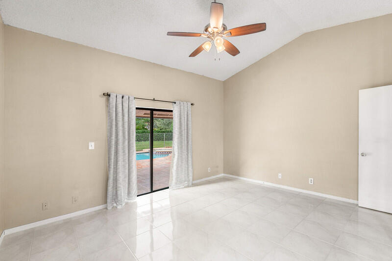 21011 Windemere Lane Boca Raton, FL 33428 - Photo 10 of 21 pic 10