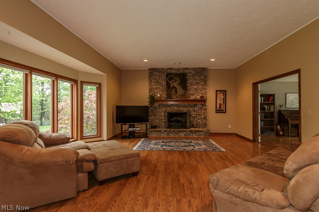 339 Longspur Road Highland Heights, OH 44143 - Photo 11 of 34