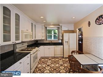 562 Remsen Road Philadelphia, PA 19115 - Photo 3 of 12