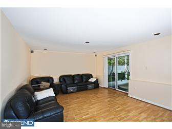 562 Remsen Road Philadelphia, PA 19115 - Photo 8 of 12
