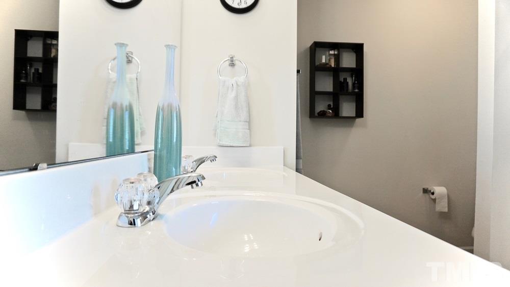 8117 Hovingham Way Raleigh, NC 27616 - Photo 14 of 23 Gallery Image 14