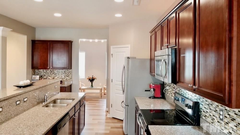 8117 Hovingham Way Raleigh, NC 27616 - Photo 6 of 23 Gallery Image 6