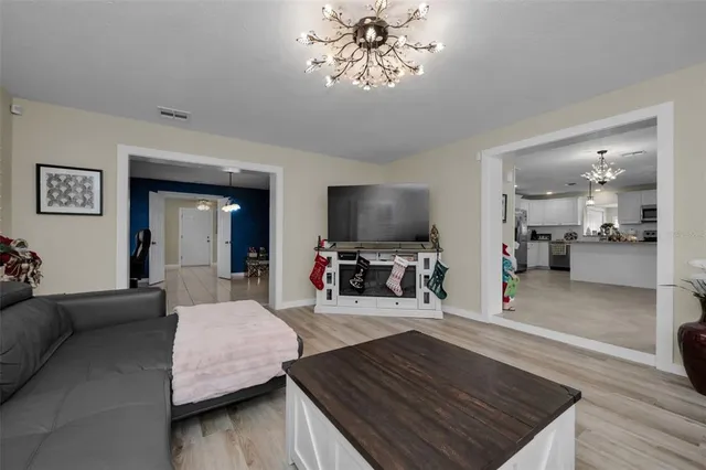 $475,000 | 5 Hayes Road, Oldsmar, FL 34677