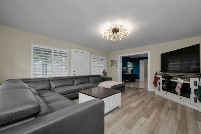 $475,000 | 5 Hayes Road, Oldsmar, FL 34677