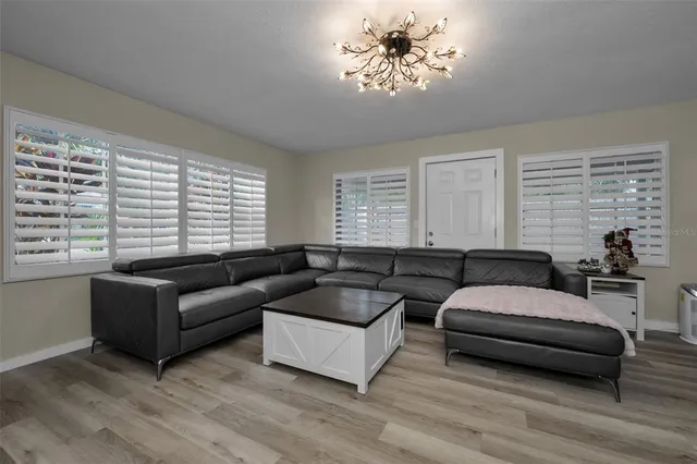 $475,000 | 5 Hayes Road, Oldsmar, FL 34677