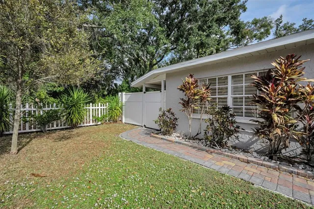 $475,000 | 5 Hayes Road, Oldsmar, FL 34677