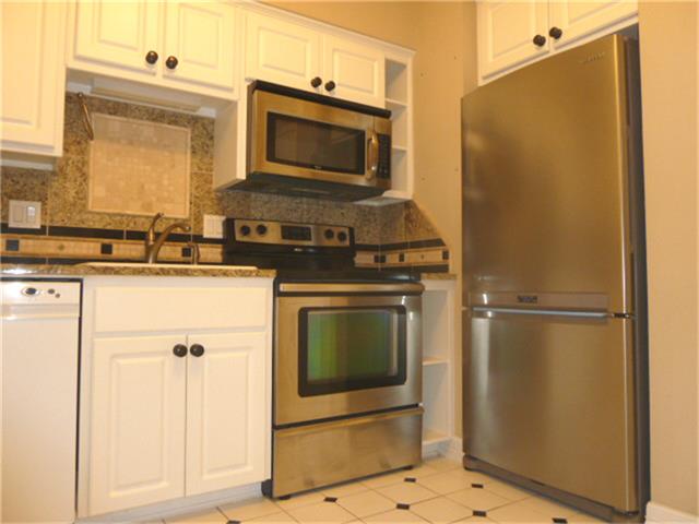 2100 Tanglewilde Street, Unit 8 Houston, TX 77063 - Photo 5 of 20 Nice Appliances