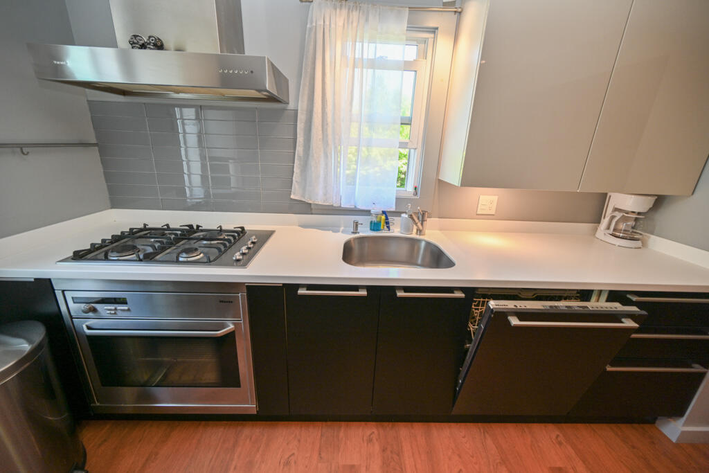 488 Bog Road Hermon, ME 04401 - Photo 7 of 30 Main House Kitchen