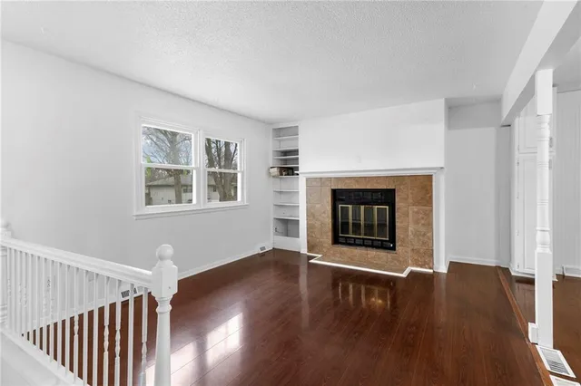 $220,000 | 20108 East 12th Terrace South, Independence, MO 64057