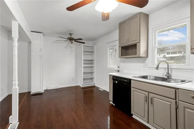 $220,000 | 20108 East 12th Terrace South, Independence, MO 64057