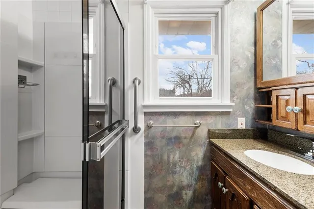 $220,000 | 20108 East 12th Terrace South, Independence, MO 64057