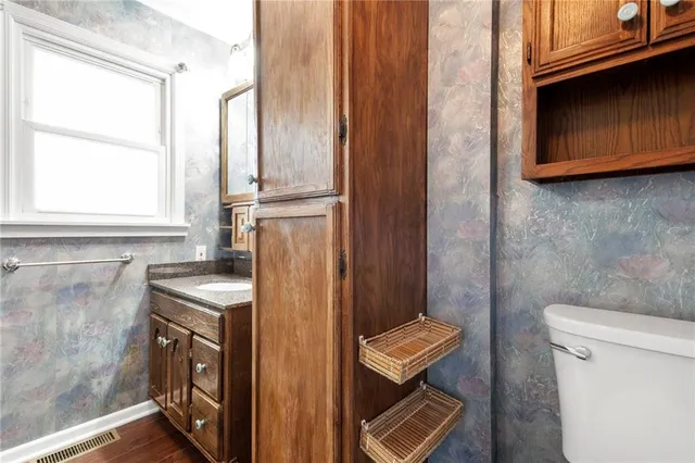 $220,000 | 20108 East 12th Terrace South, Independence, MO 64057