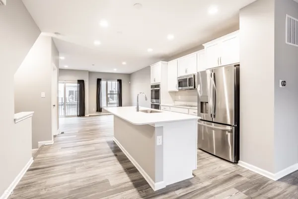 $1,950 | 3123 Bolton Square Boulevard, Indianapolis, IN 46222