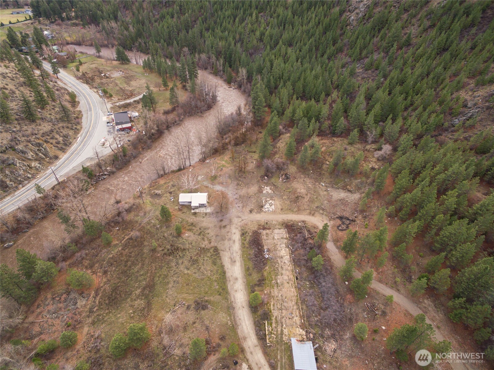 372 Mad Ranch Lane Entiat, WA 98822 - Photo 8 of 16 a view of a yard