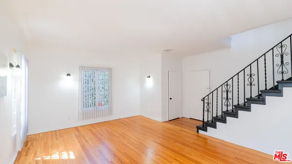 $2,995 | 6336 Orange Street, Unit 5, Los Angeles, CA 90048