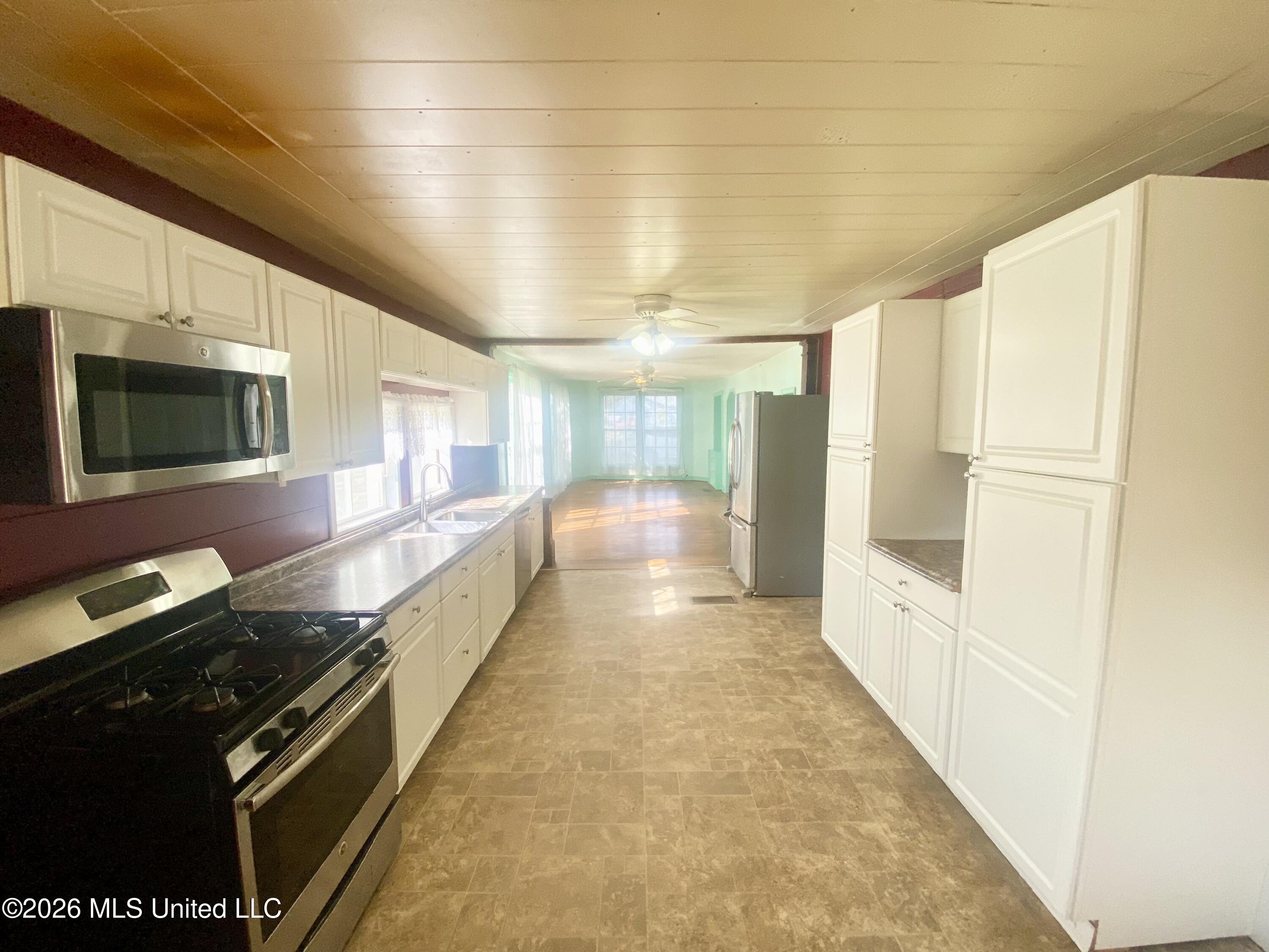 209 West Cayuga Street Crystal Springs, MS 39059 - Photo 16 of 35 IMG_5361