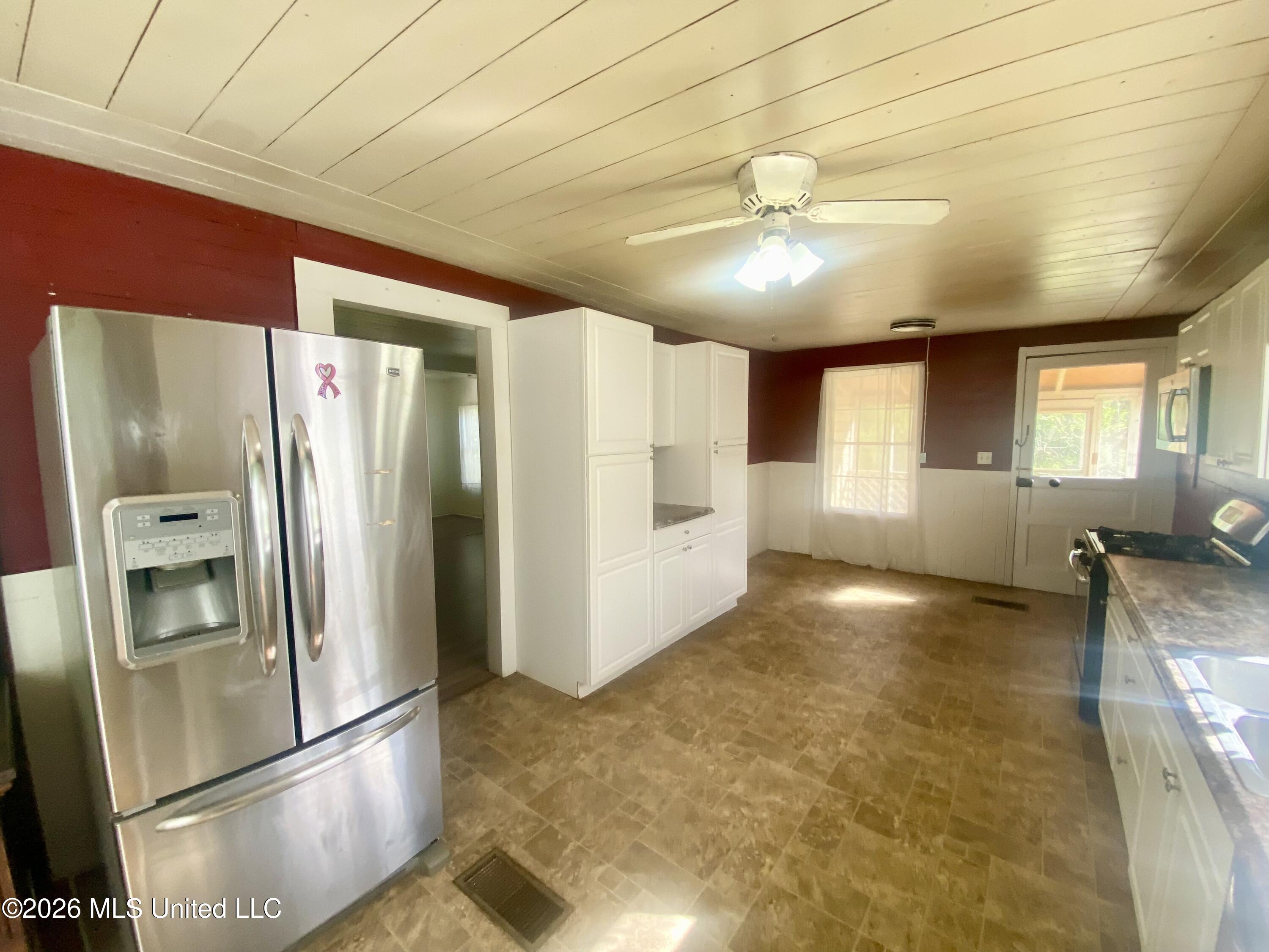 209 West Cayuga Street Crystal Springs, MS 39059 - Photo 17 of 35 IMG_5357