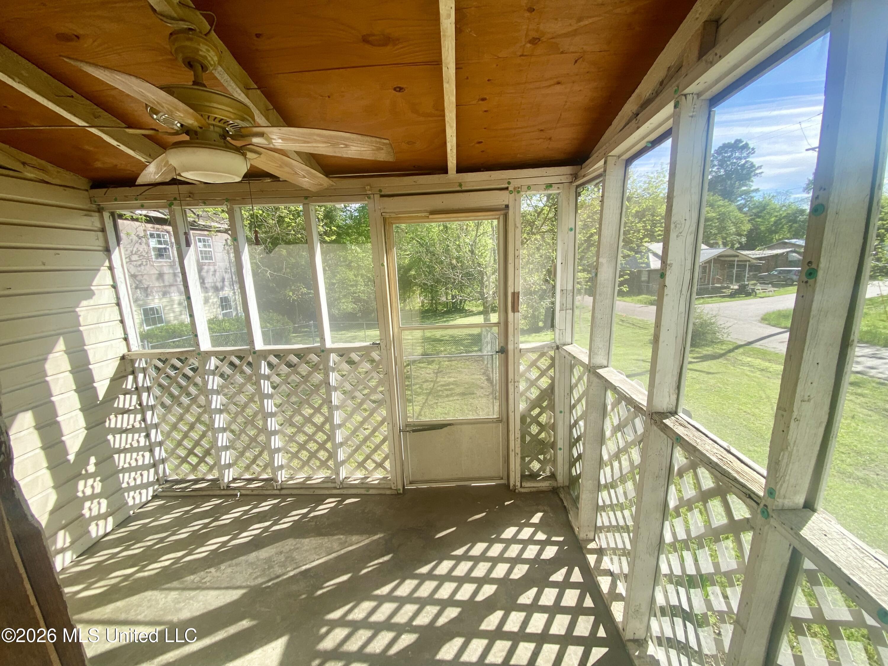 209 West Cayuga Street Crystal Springs, MS 39059 - Photo 23 of 35 IMG_5382