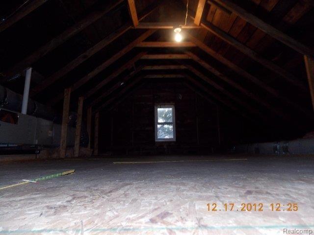 8970 Clinton River Road Sterling Heights, MI 48314 - Photo 11 of 13 DSCN9522 (640x480).jpg
