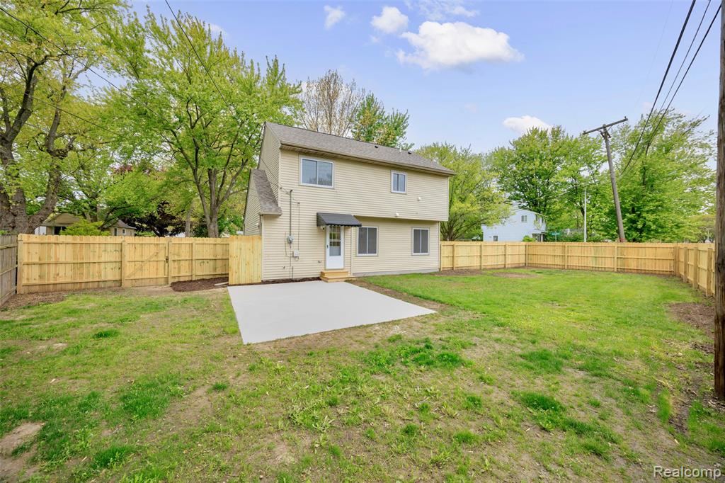 20505 Ridgemont Road Harper Woods, MI 48225 - Photo 40 of 48