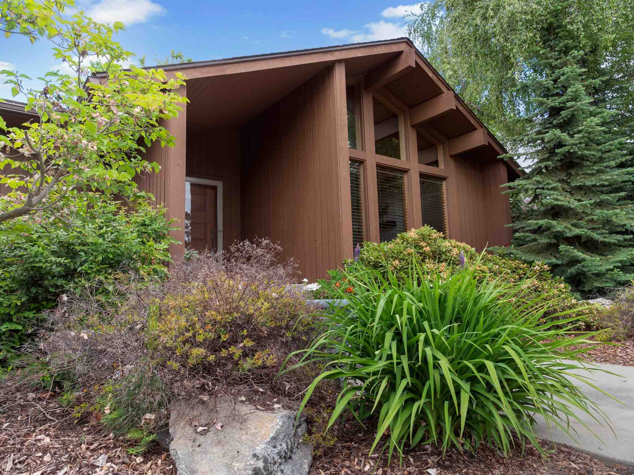 9110 South Crestview Road Spokane, WA 99224 - Photo 3 of 46