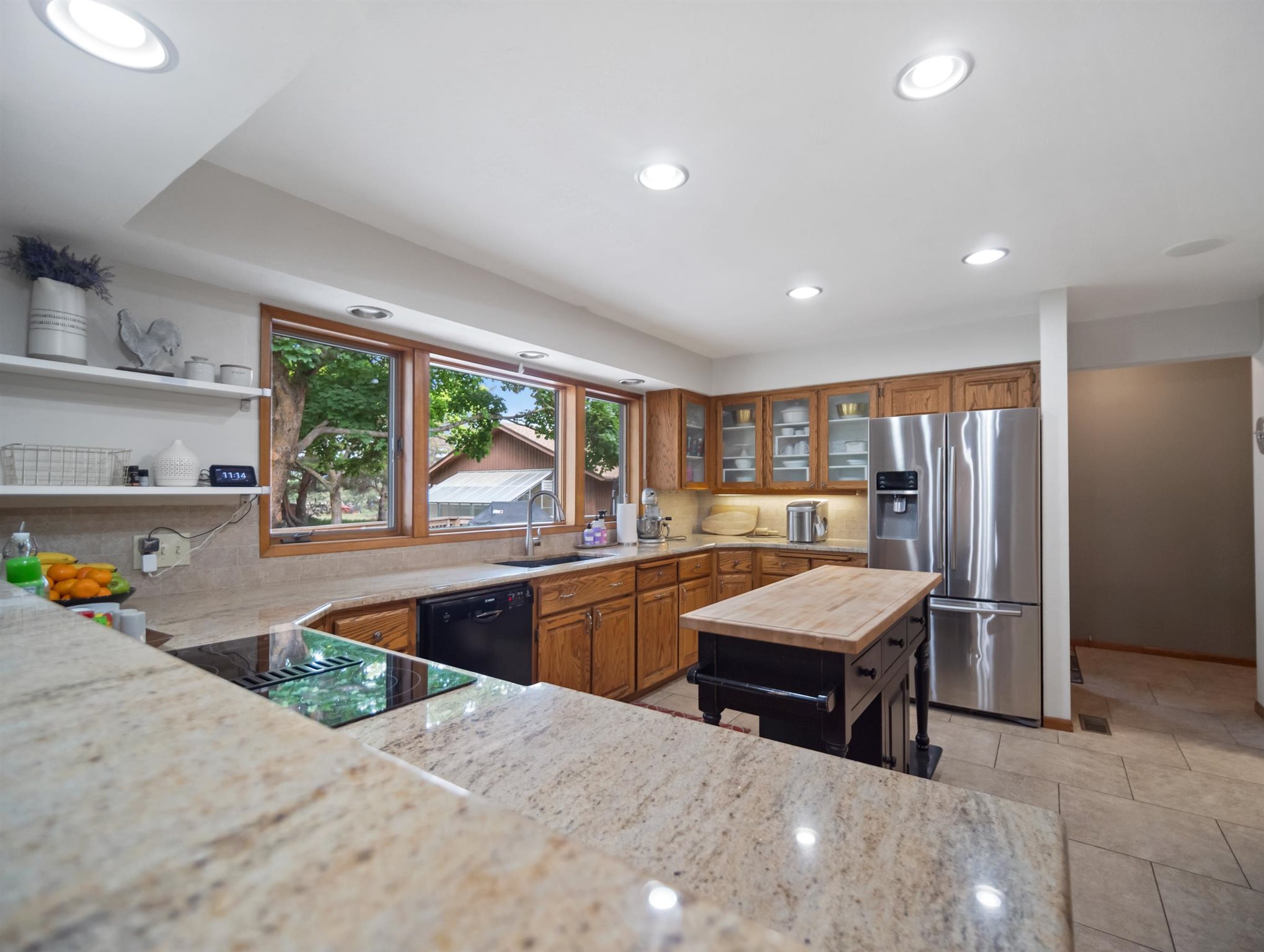 9110 South Crestview Road Spokane, WA 99224 - Photo 7 of 46