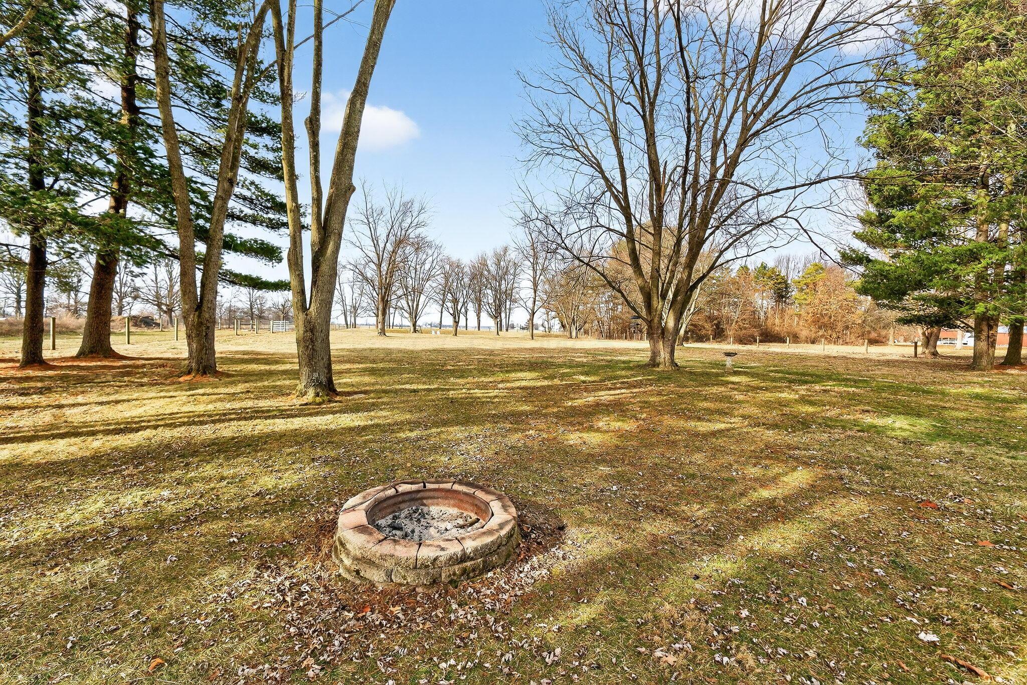 761 Claridon-Northern Road Caledonia, OH 43314 - Photo 22 of 103 761 Claridon Northern Road (Exterior)-15