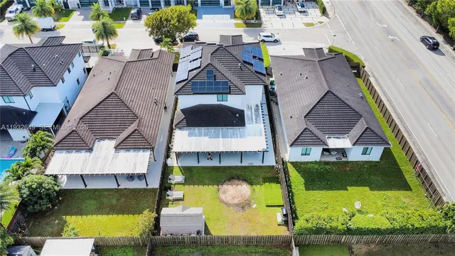 $1,250,000 | 14671 Southwest 20th Street, Miami, FL 33175
