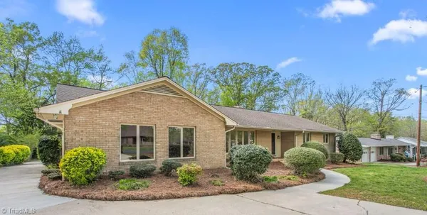 $325,000 | 210 North Gurney Street, Burlington, NC 27215