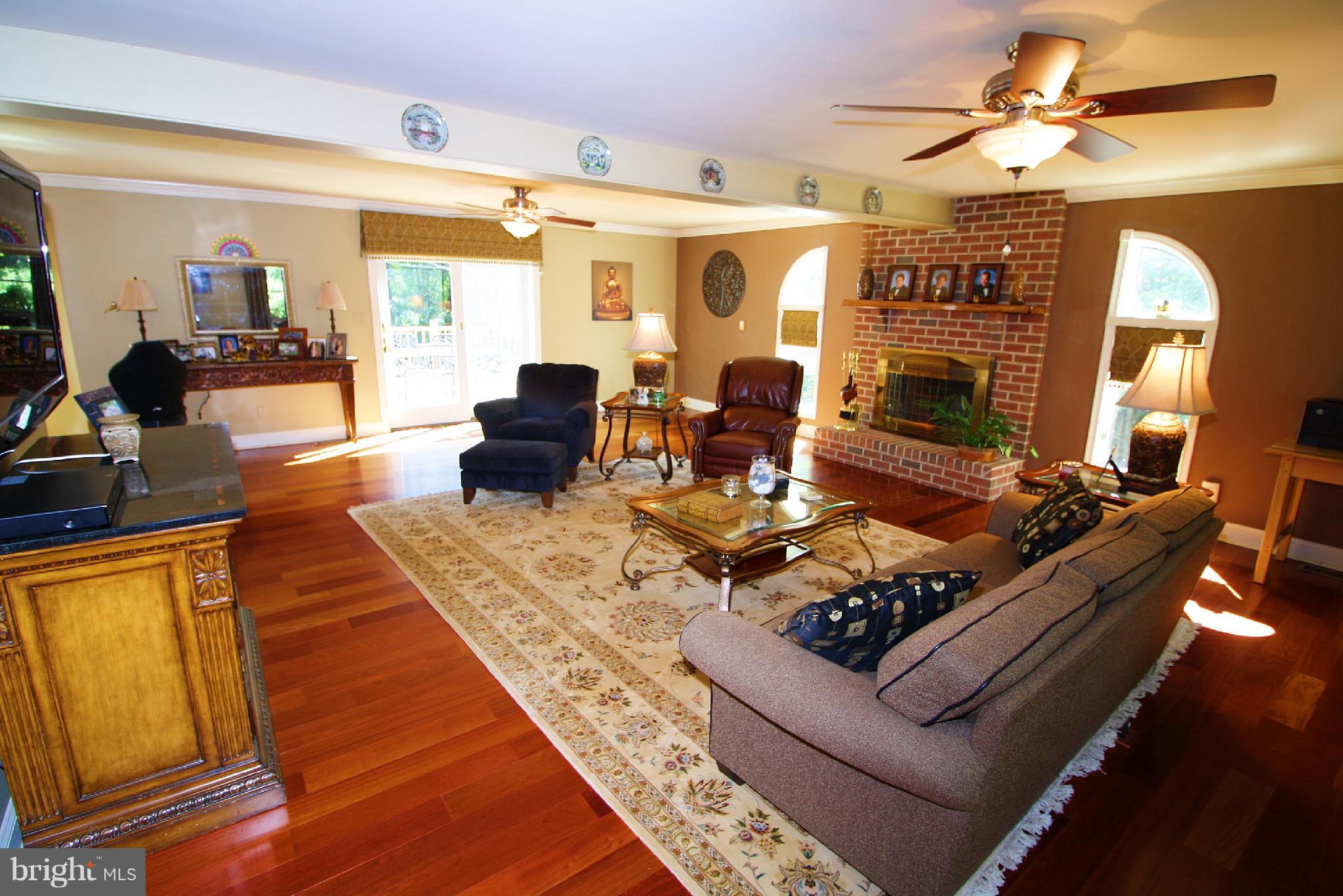 1155 Quarry Road Pylesville, MD 21132 - Photo 14 of 35 Lrg Living Rm w/ Hardwood Flrs