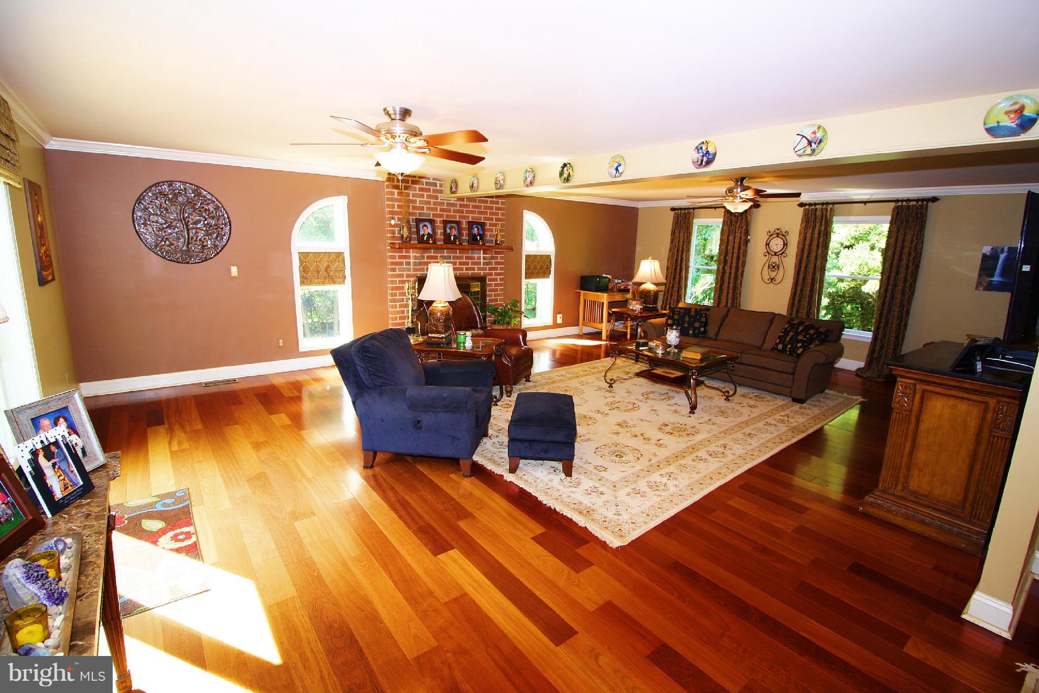 1155 Quarry Road Pylesville, MD 21132 - Photo 17 of 35 Living Room