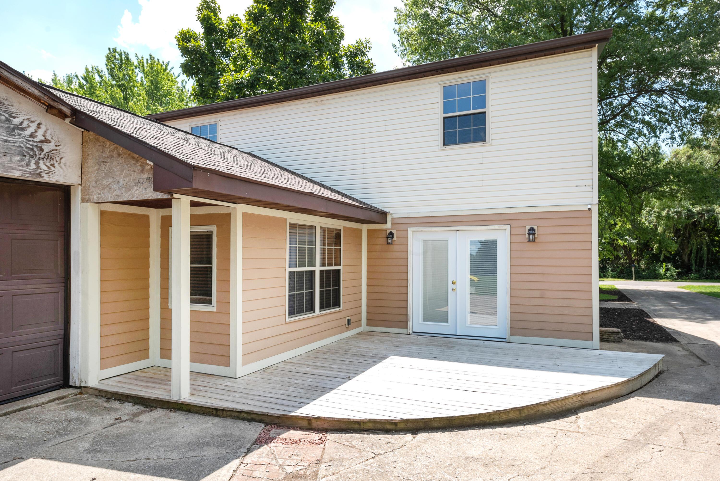 13078 Cleveland Road Southwest Pataskala, OH 43062 - Photo 21 of 25 Deck and back entrance