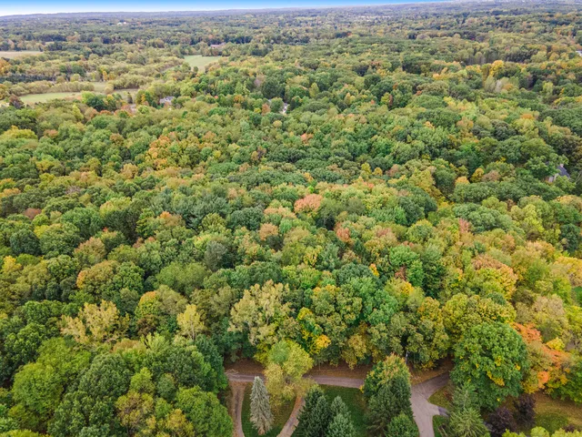 $400,000 | 5709 Alaska Avenue Southeast, Alto, MI 49302