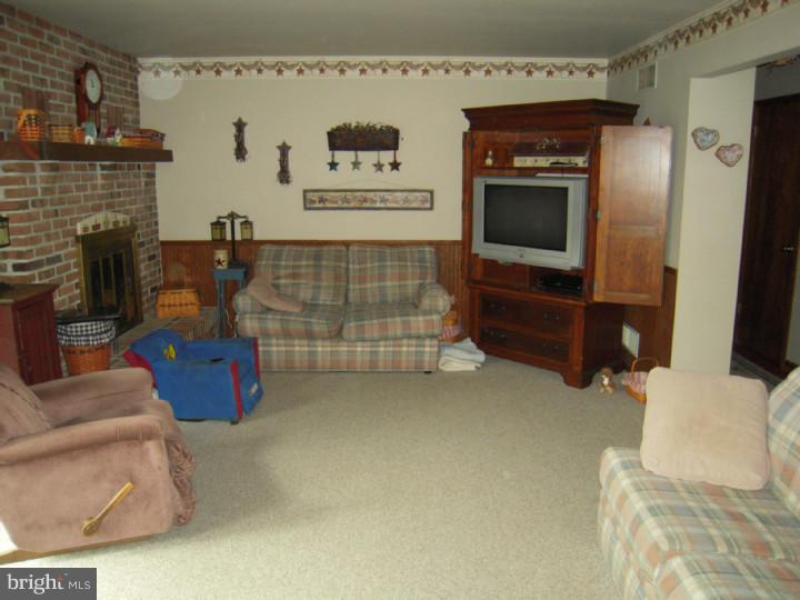 1750 Ramich Road Temple, PA 19560 - Photo 10 of 25