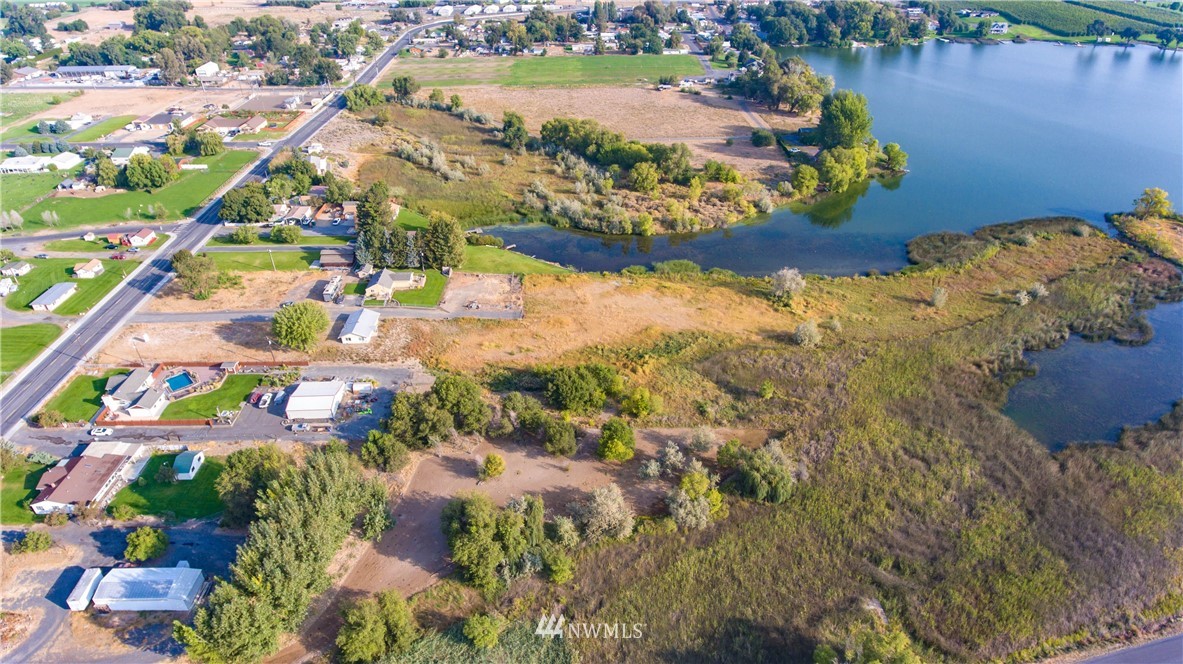 3309-3327 Valley Road Northeast Moses Lake, WA 98837 - Photo 3 of 17 Gallery Image 3
