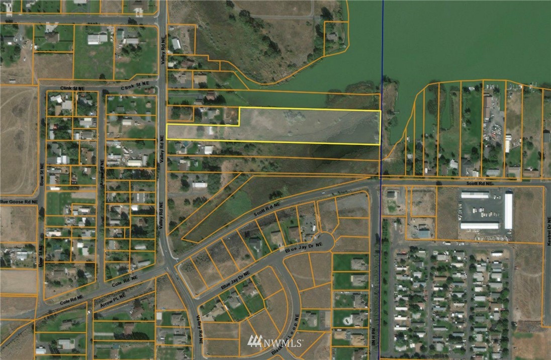 3309-3327 Valley Road Northeast Moses Lake, WA 98837 - Photo 5 of 17 Gallery Image 5